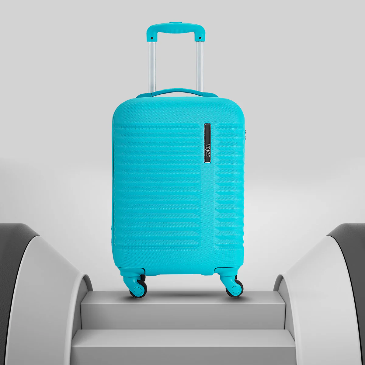 Safari Aerodyne Cyan Lightweight Trolley Bag with TSA Lock and Airline Compliant Sizing - Image 8