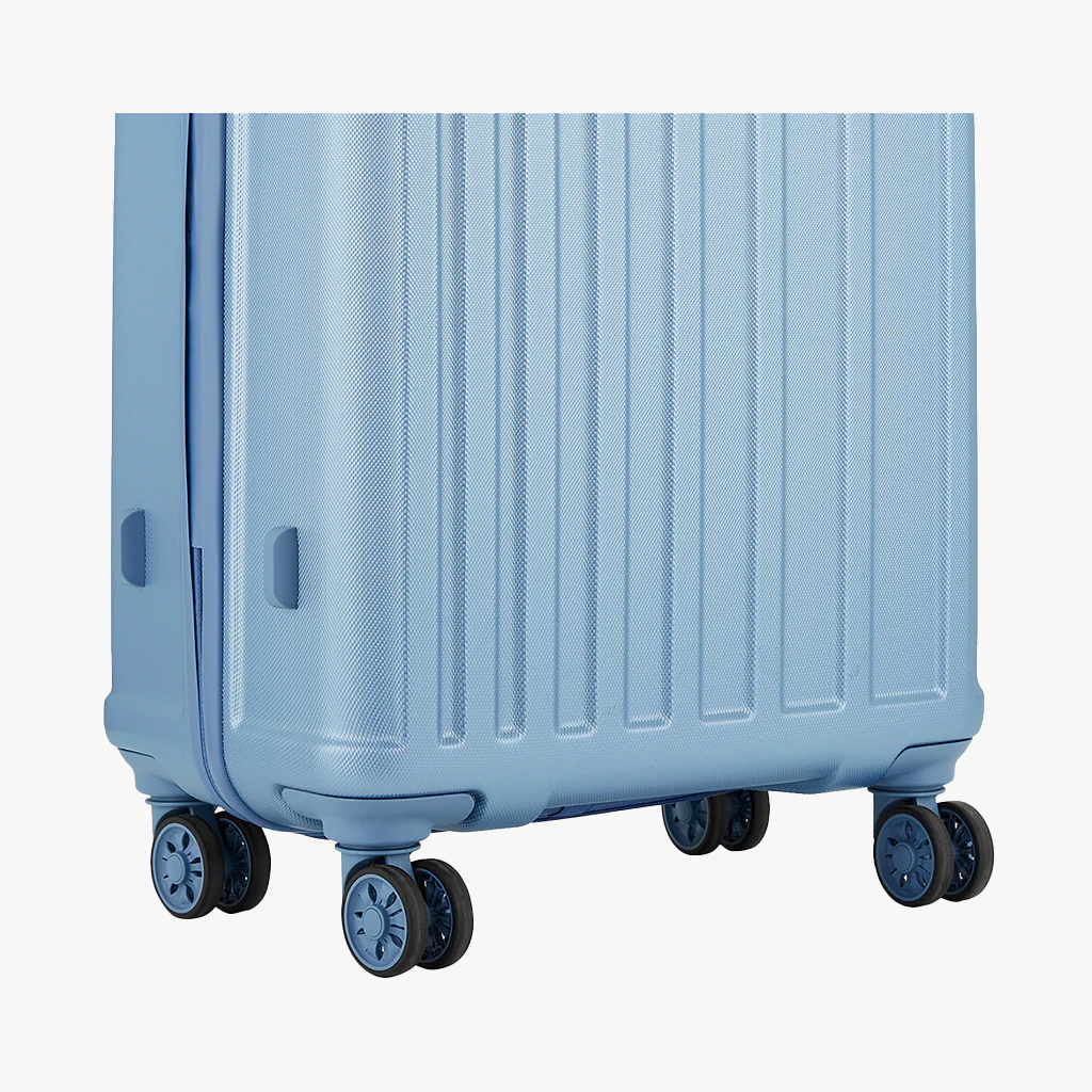 Safari Linea Pearl Blue Trolley Bag with Dual Wheels - Image 14