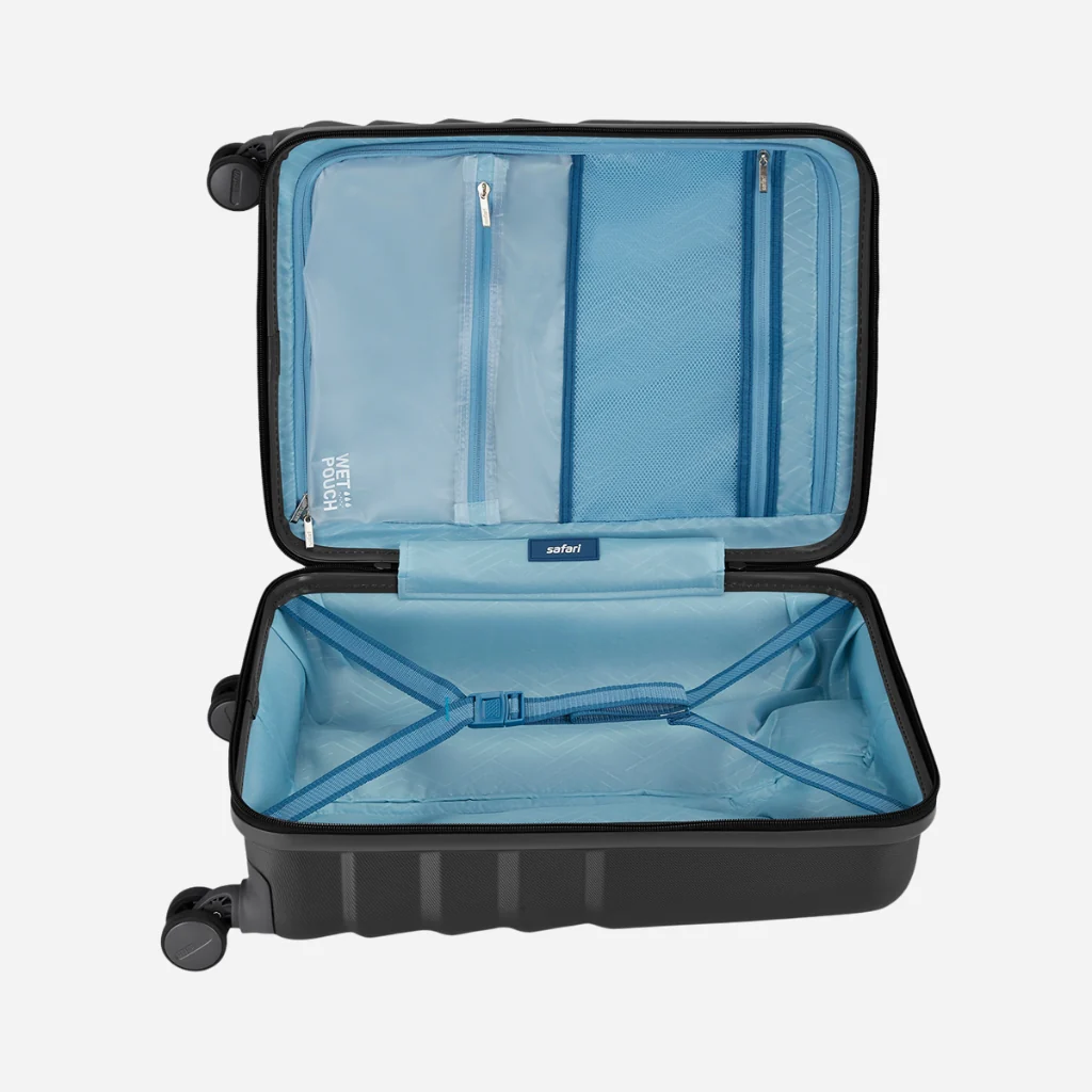 Safari Polaris Pro Castle Black Trolley Bag with TSA Lock, Dual wheels, Side Hooks and Wet Pouch - Image 15