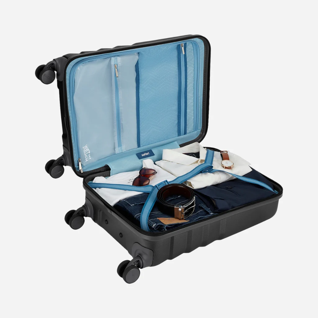 Safari Polaris Pro Castle Black Trolley Bag with TSA Lock, Dual wheels, Side Hooks and Wet Pouch - Image 16